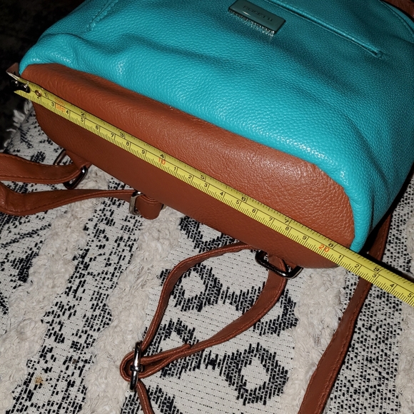 BACKPACK - Picture 12 of 14